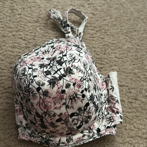 Cacique Black and Pink Floral Bra SZ 40DDD - Picture 5 of 7